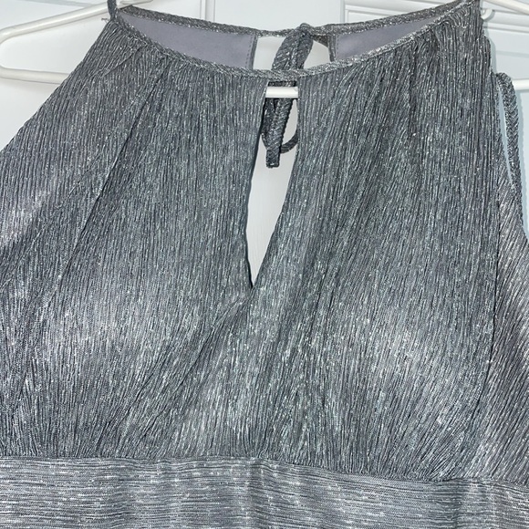 NWT R&M Richards size 14 silver prom formal halter keyhole left leg slit dress - Picture 4 of 10